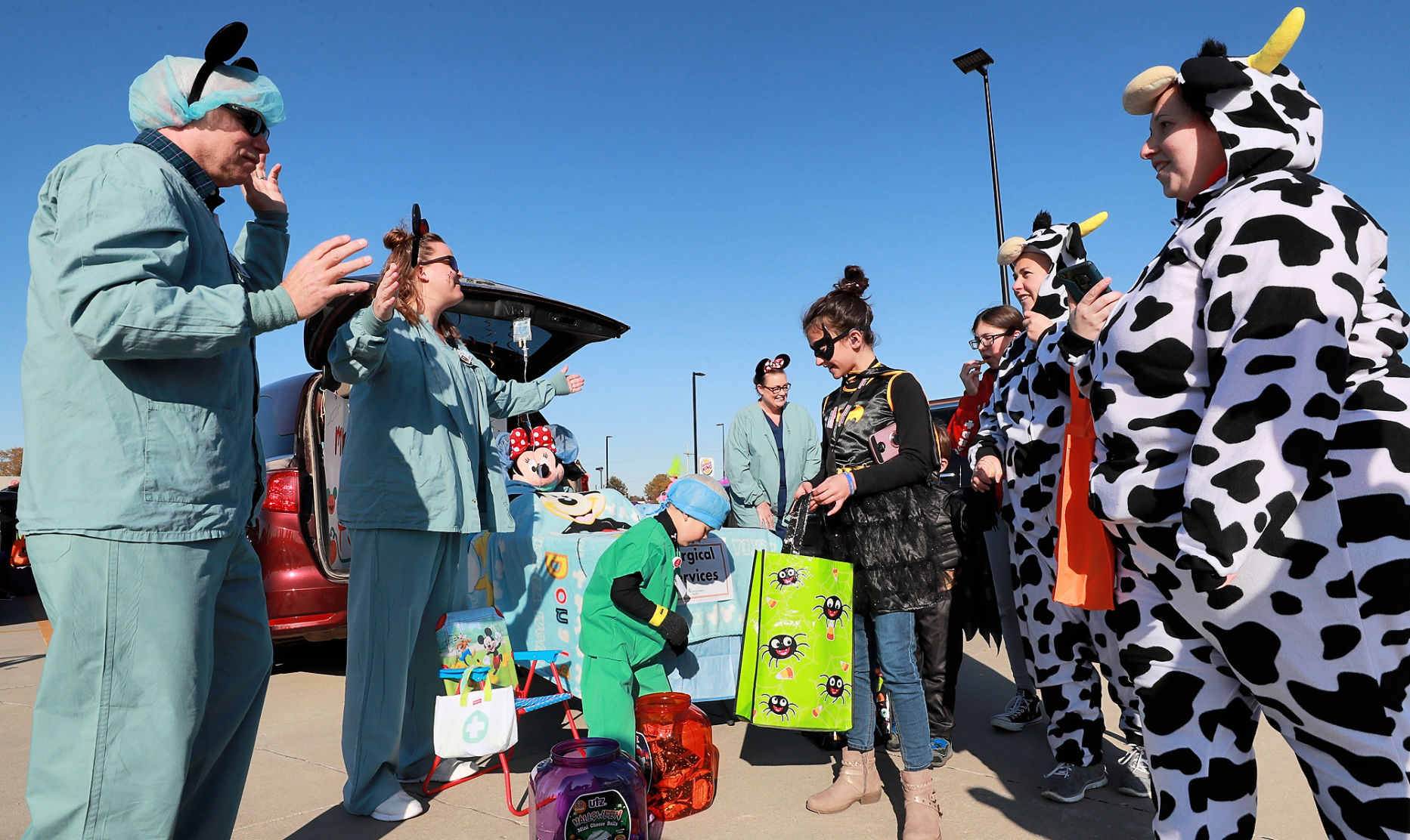 102619_TrunkTreat007_bjs.JPG